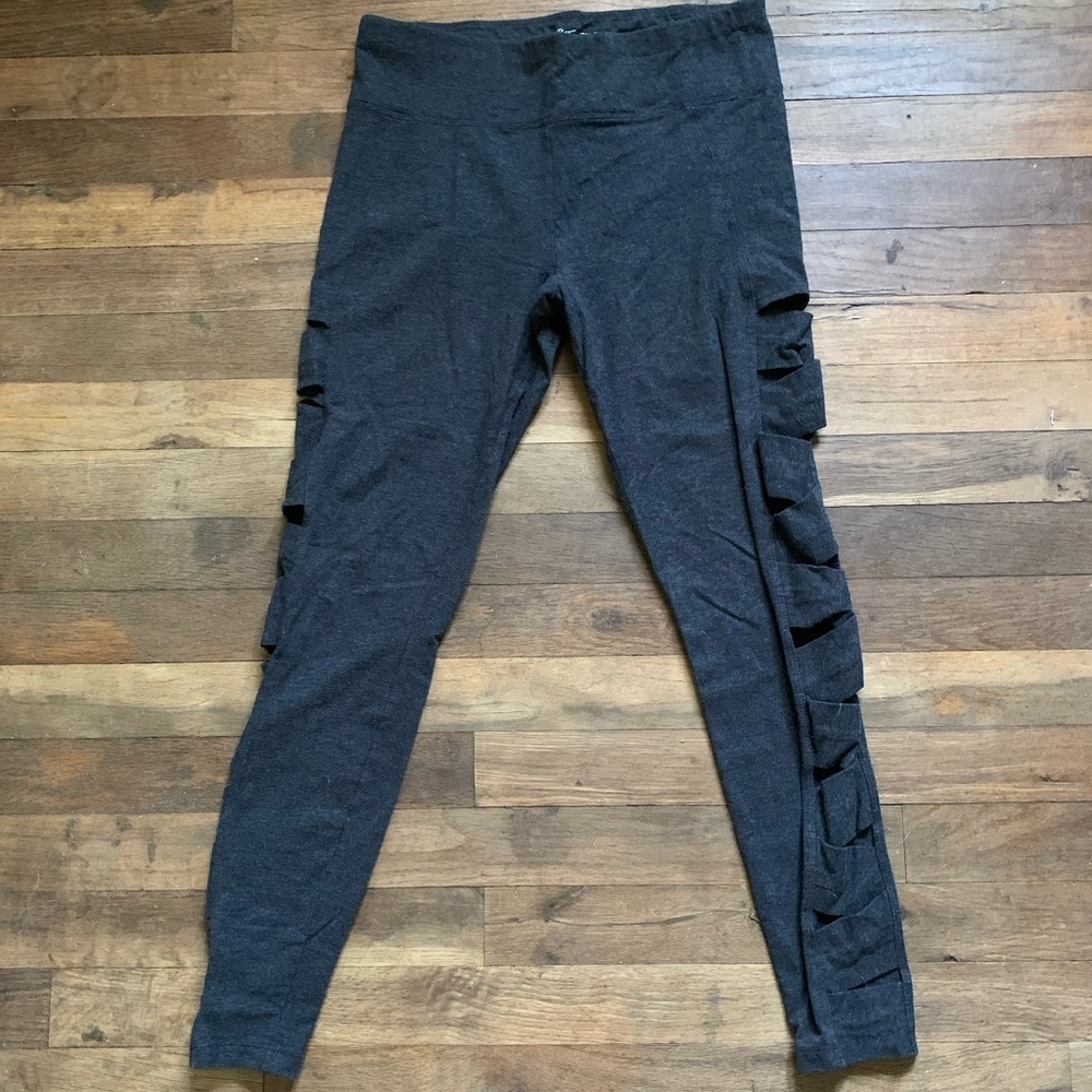 BETSY JOHNSON ACTIVEWEAR